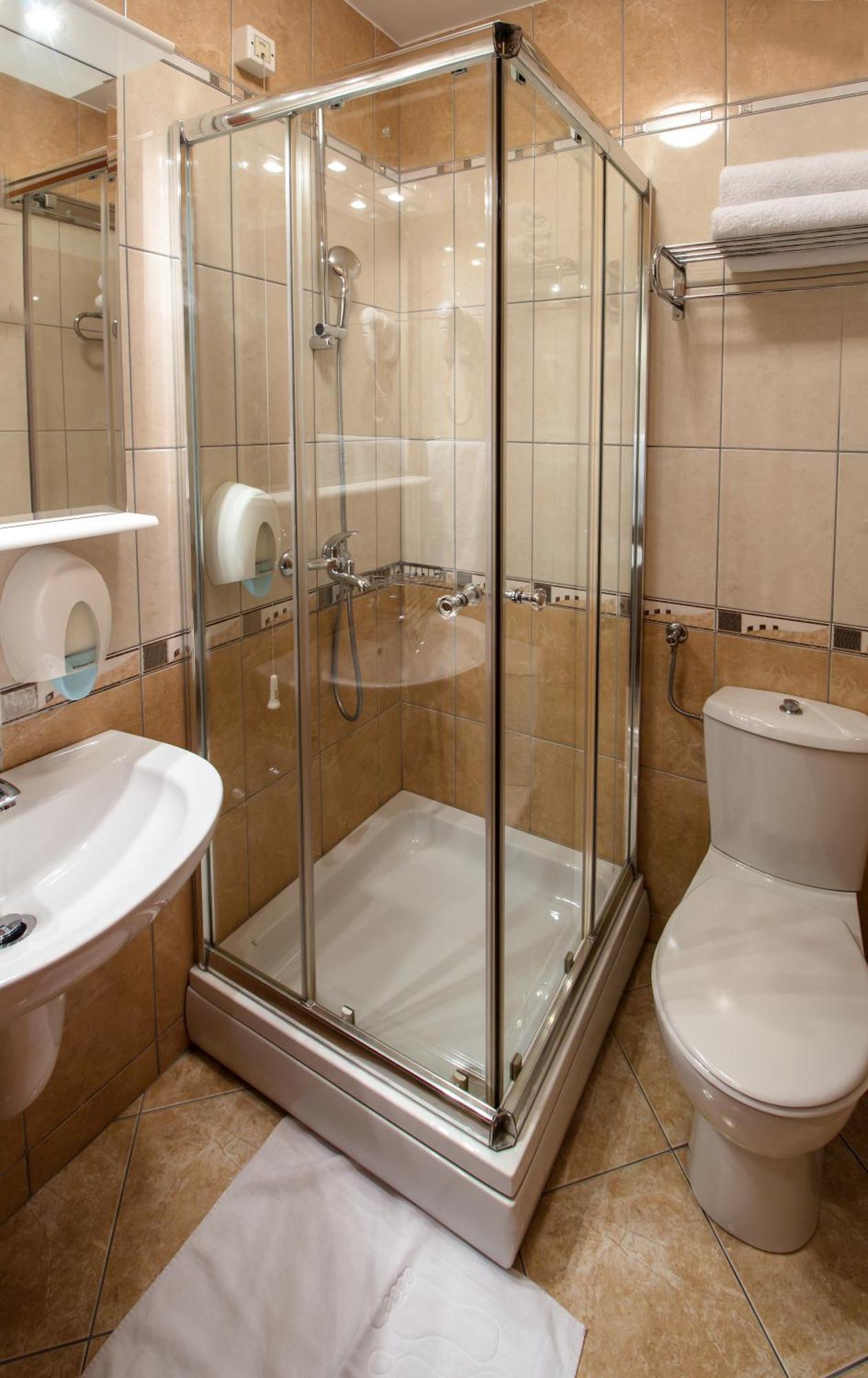 Hotel Cezar Banja Luka Esterno foto